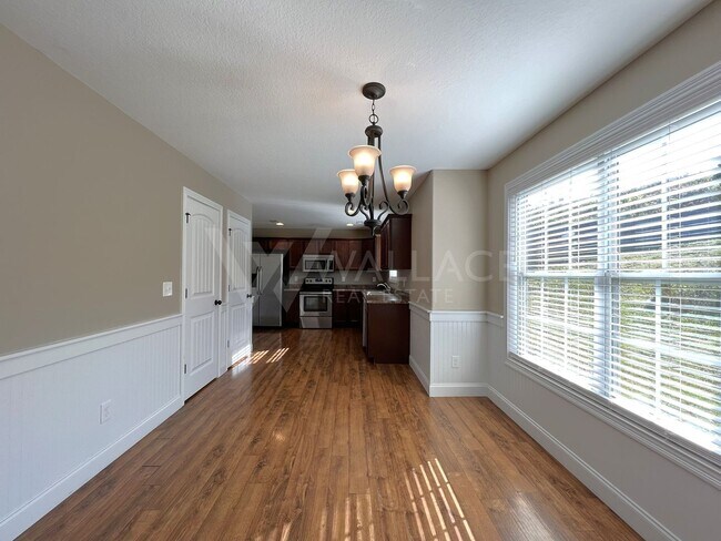 Foto del edificio - BEAUTIFUL 3 BEDROOM HOME IN CLEAR SPRING P...