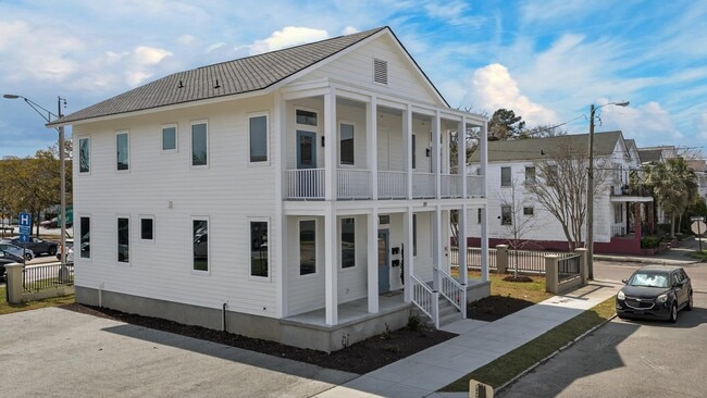 Photo - 89 Fishburne St House