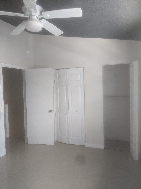 Foto principal - 8325 Fairway Rd