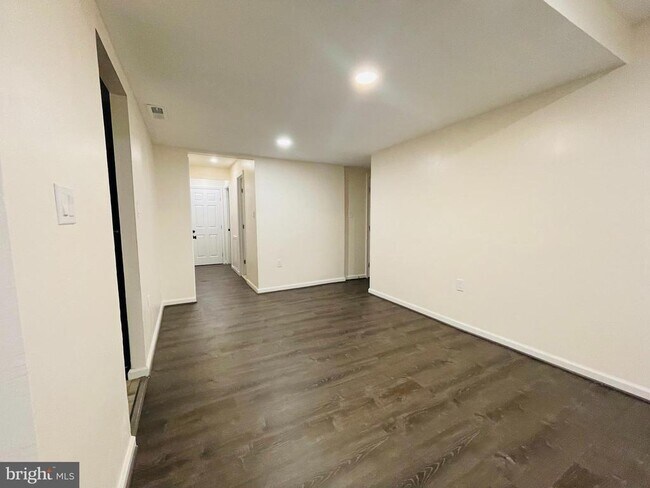 Foto del edificio - 3376 Woodburn Rd