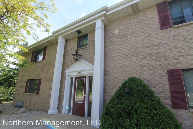 Building Photo - 1490-1490 Garay Ln