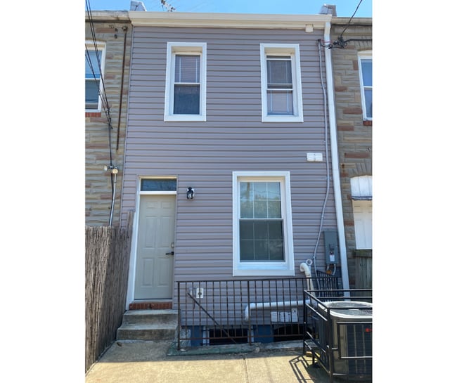 Building Photo - 146 N East Ave