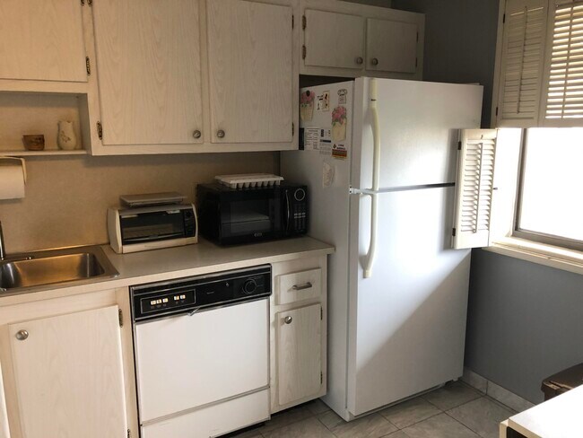 Building Photo - 4110 Tivoli Ct