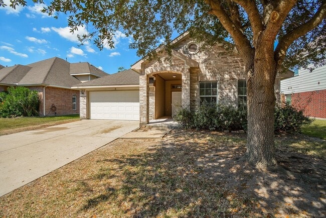 Building Photo - 917 Almond St