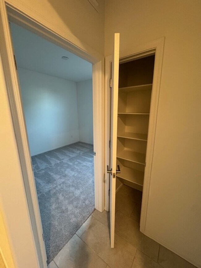 Foto del edificio - Northwest-BRAND NEW HOME! 3 bedroom/ 2 bat...