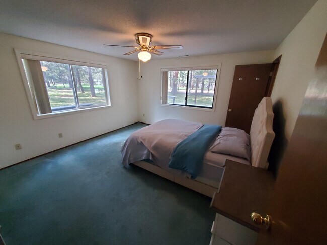 Foto del edificio - 14579 Crossroads Loop