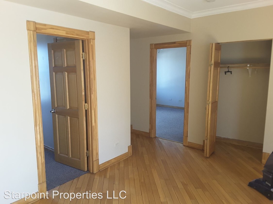 Foto principal - 1608 E 82nd St