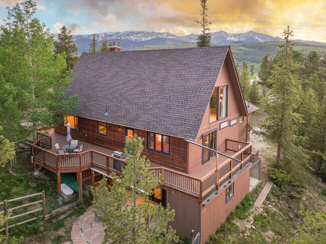 Foto del edificio - 192 Upland Dr
