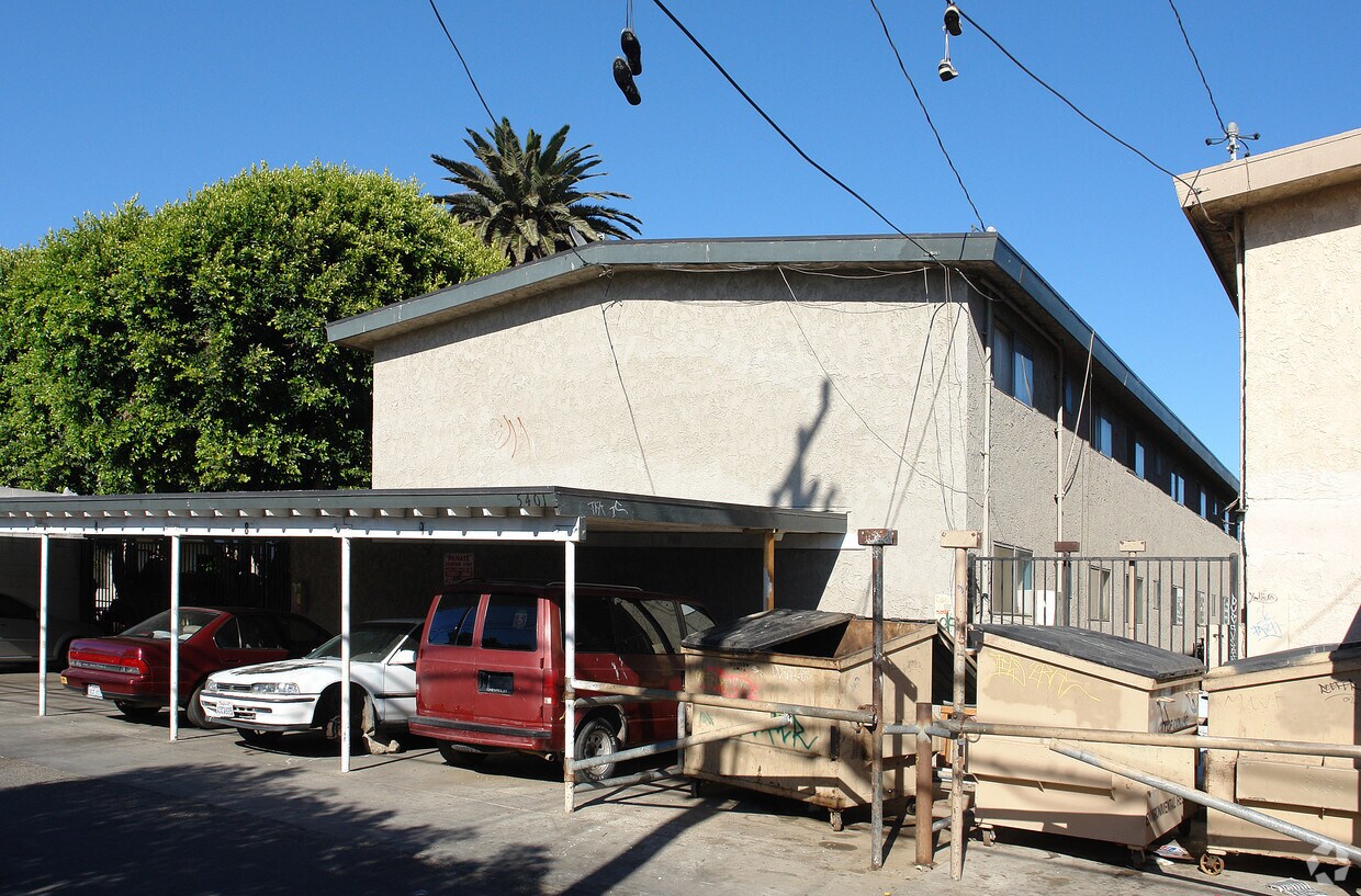 Building Photo - 5401 Perkins Rd