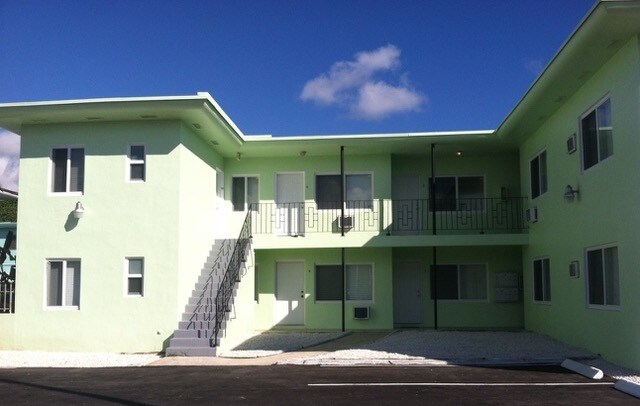 Building Photo - 521 NE 82nd Terrace