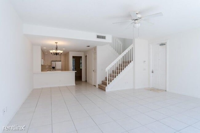 Building Photo - 3 br, 3 bath House - 186 Soriano Dr