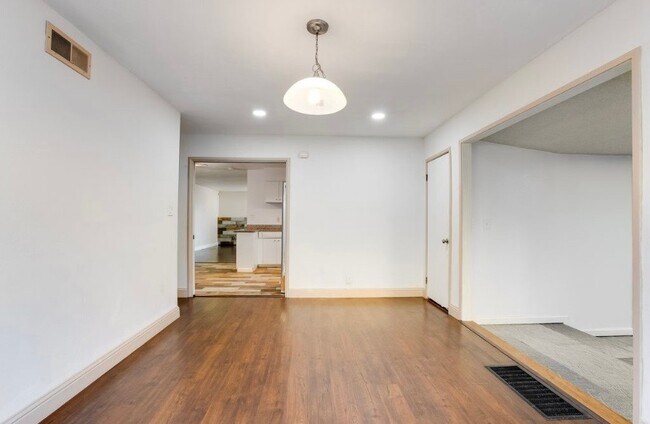 Foto del edificio - 1654 Hemlock St