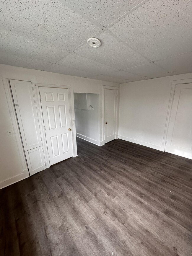 Building Photo - 600 Douglas St