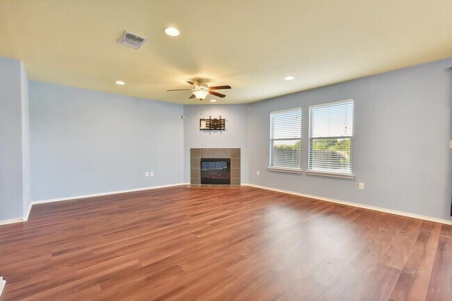 Building Photo - 11517 Kirkland Hill Path