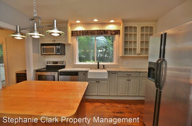 Foto del edificio - 4 br, 2.5 bath House - 457 Hariton Court