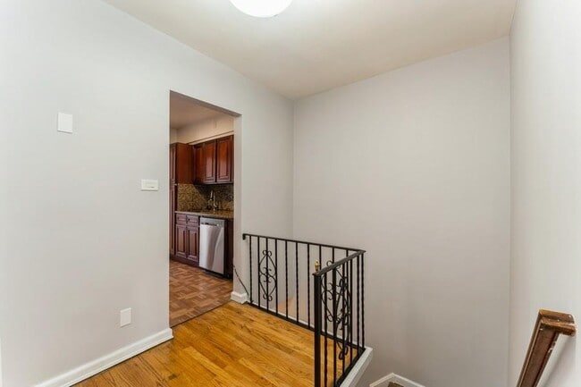 Building Photo - 103-28 115th St