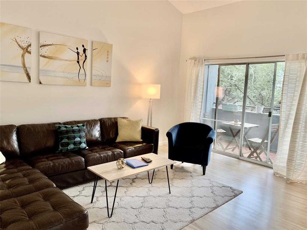 Foto principal - 700 S 1st St