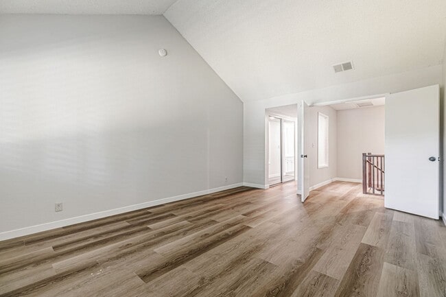 Foto del edificio - Gorgeous 3 bedroom home in the heart of Ca...