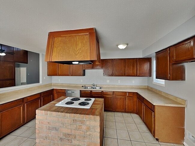 Foto del edificio - 15727 Cascade Point Dr