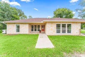 Building Photo - 10 Lowery Ln