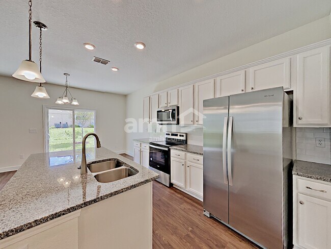 Building Photo - 8601 Highfield Ave
