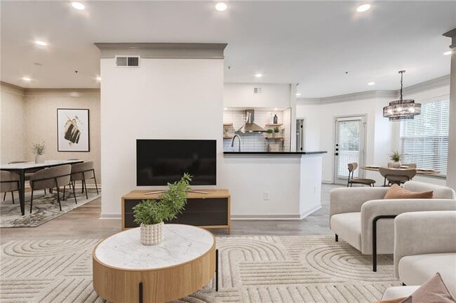 Foto del edificio - 200 Renaissance Pkwy NE