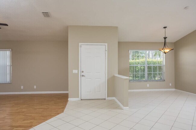 Building Photo - 6168 Lansdowne Cir