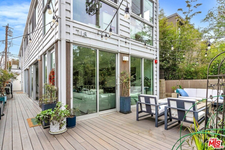 Foto principal - 718 Marine St