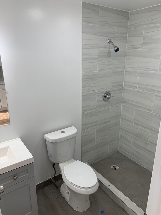 Foto principal - 533 Clinton Ave