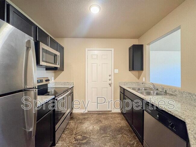 Building Photo - 1524 Brazos Rd