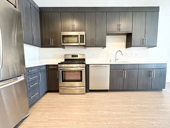 Foto del edificio - 11405 Chandler Blvd