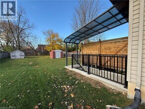 Building Photo - 25 Mohawk St