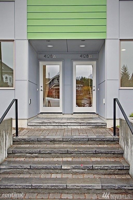 Building Photo - 4281 36th Ave SW