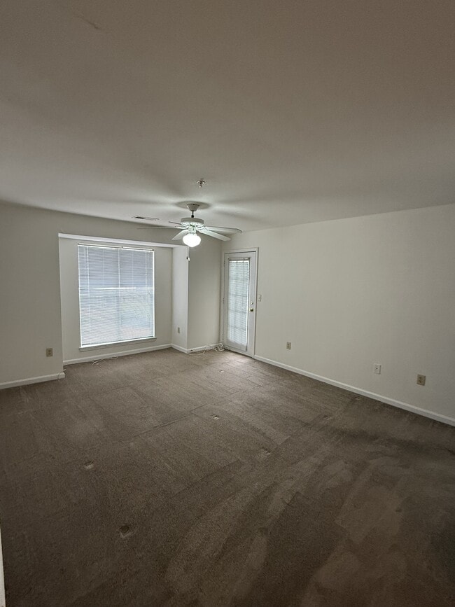 Building Photo - 18 Hamiltons Bay Ct