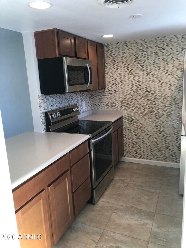 Foto del edificio - 4701 N 68th St