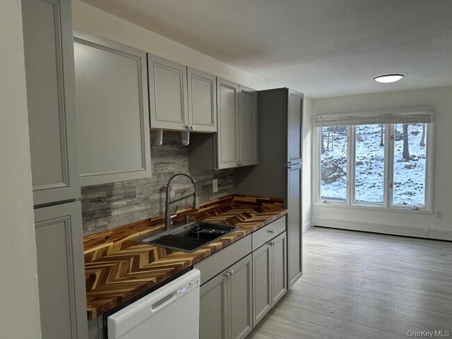 Foto del edificio - 3 Hook Rd