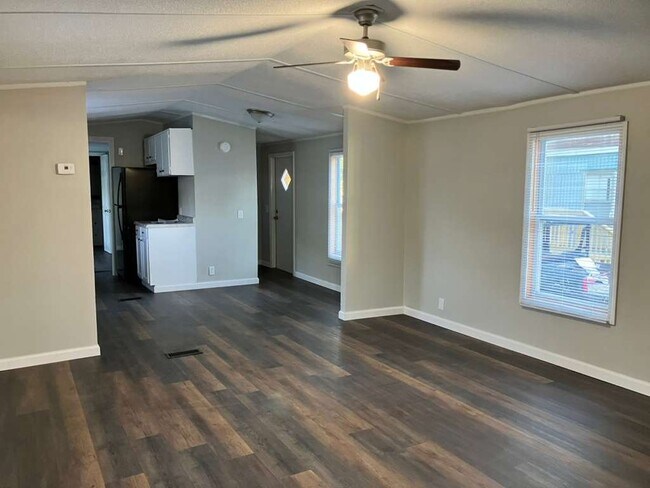 Foto del edificio - 78 Deerwood Park