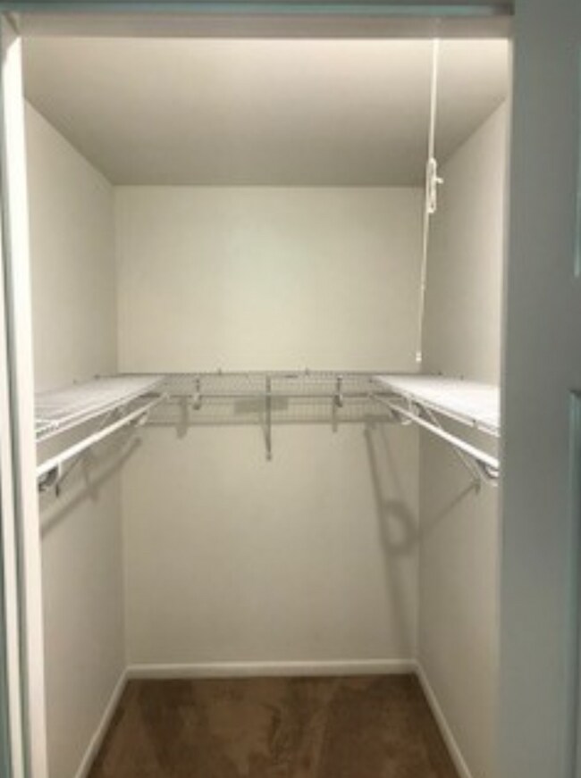 Walk In Closet - 39 Hop Brook Rd