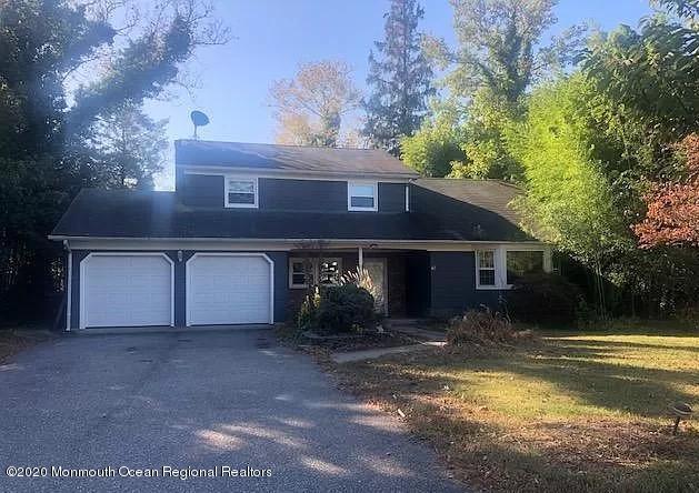 Primary Photo - 498 Hemlock Hill Dr