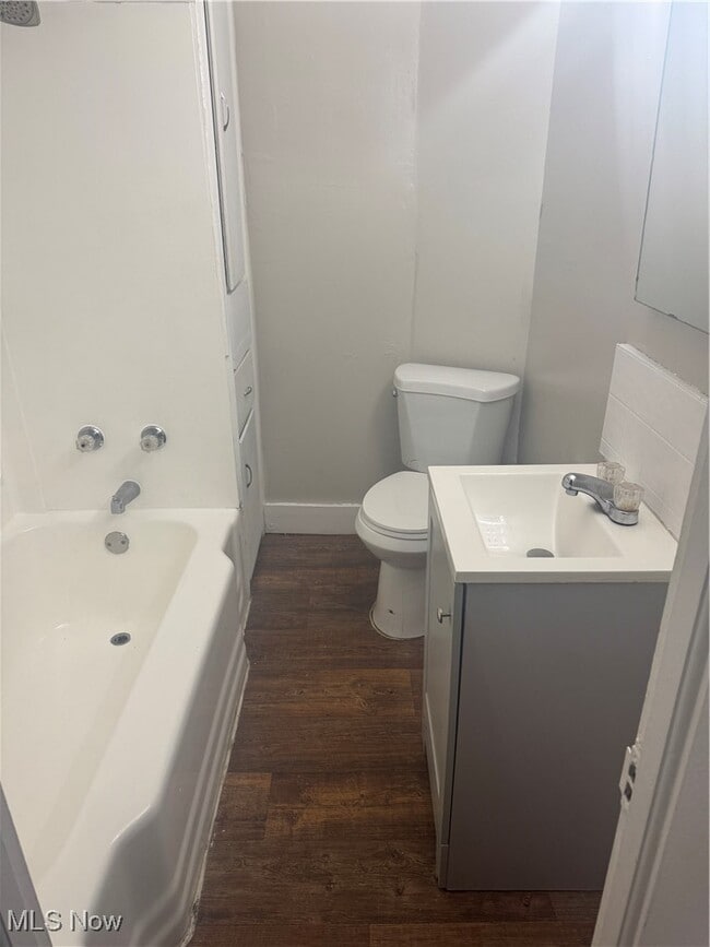 Building Photo - 622 Payne Ave