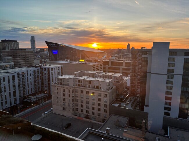 Vista del amanecer desde la unidad - 433 S 7th St