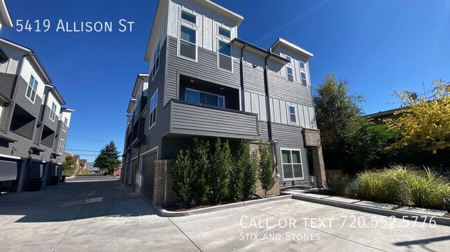 Foto del edificio - **Beautiful Arvada Townhome for rent! 3 be...