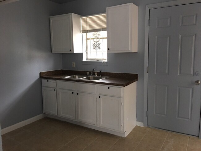 Foto del edificio - 4118 Pickfair St