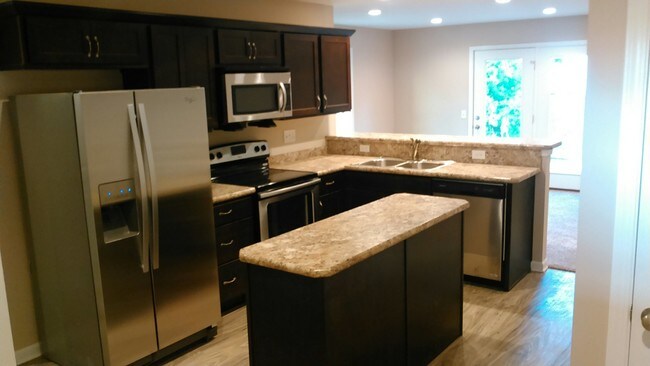 Foto del edificio - 3698 Okemos Rd