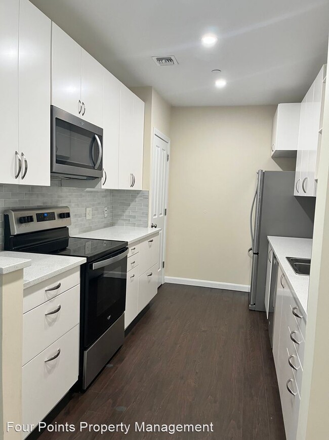 Building Photo - 2 br, 2 bath House - 70 Washington st  Uni...