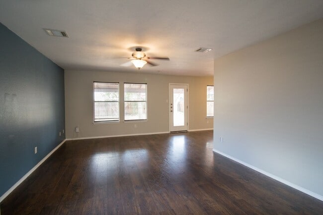 Building Photo - 3504 Mocha Trail