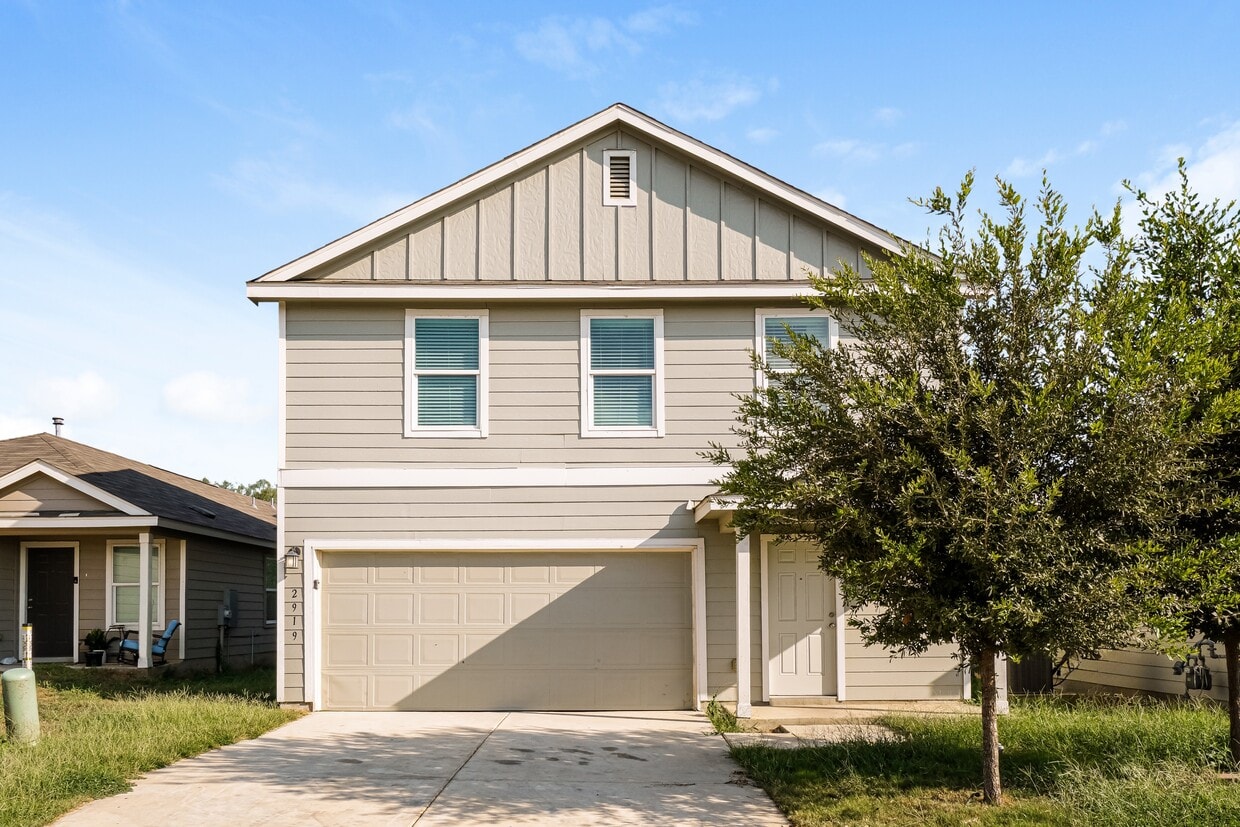 Primary Photo - 2919 Ruby Crossing