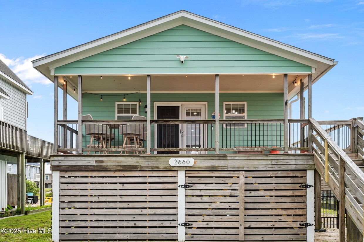 Primary Photo - 2660 Island Dr