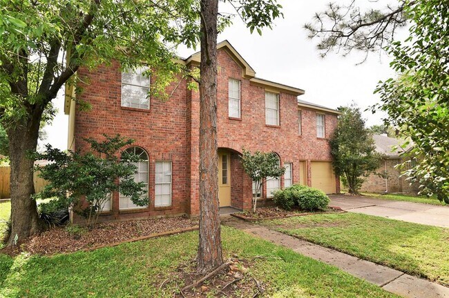 Building Photo - 8154 Brentford Dr