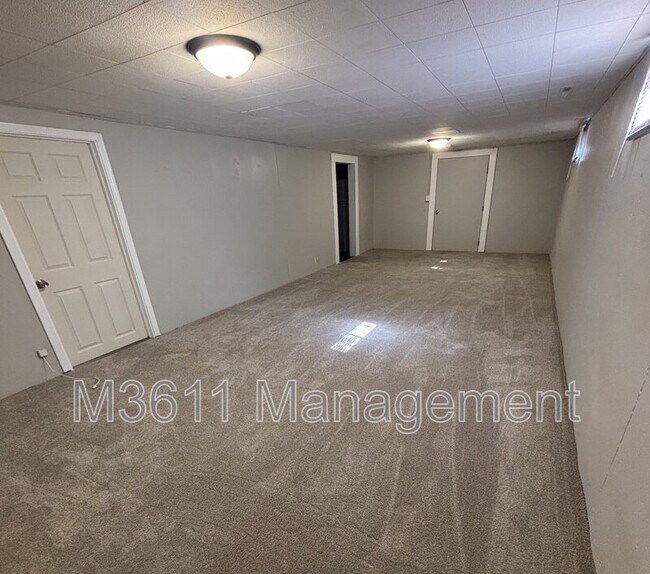Foto del edificio - 5315 Leighton Ave